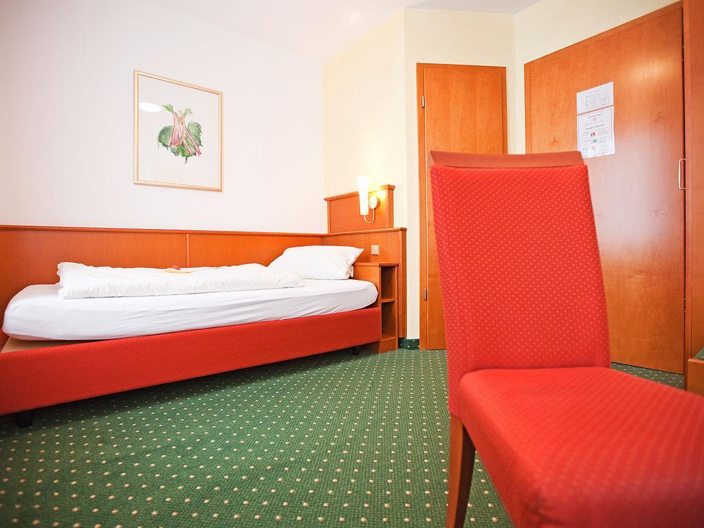 Widmann'S Loewen Hotel Königsbronn Kamer foto