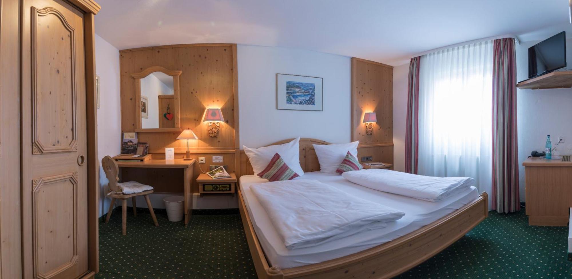 Widmann'S Loewen Hotel Königsbronn Buitenkant foto